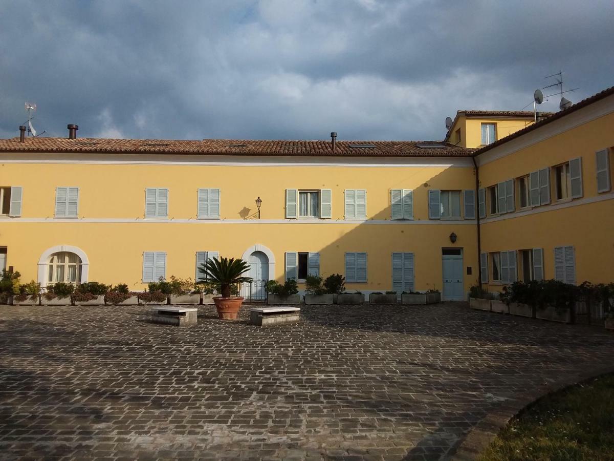 "Nido Del Falco" Palazzo Ricotti Camerano Exterior photo